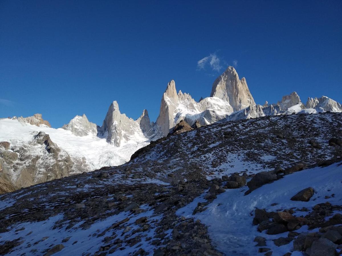 Constantino By Lo De Guille Albergue El Chaltén